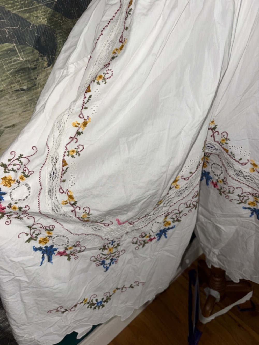Anthropologie Embroidered Culottes and Hanky Crop Cutwork Tank - Picture 5 of 7